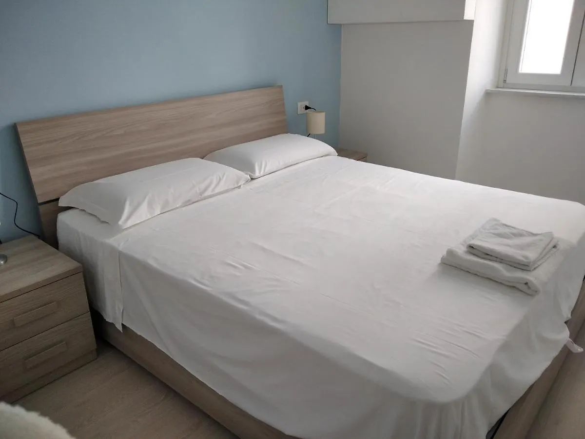 Chiarini22 Apartments Napoli 0*,